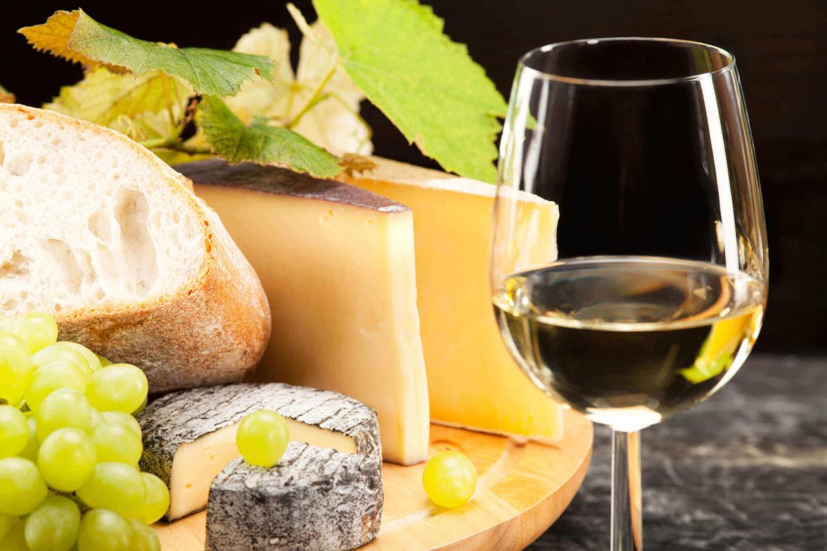 I vini del Sannio: Falanghina con tagliere di formaggi